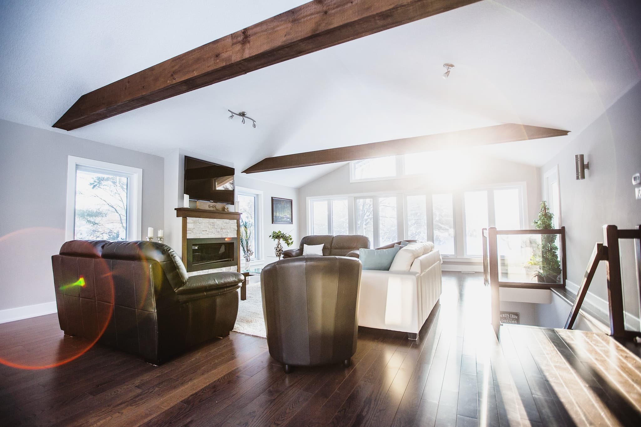 The Farmhouse at Fernwood Hills — nature retreat in Komoka, Ontario